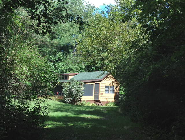 lomax-cabin