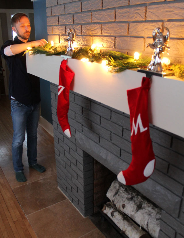 122713-mantel-02