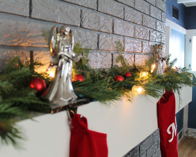 122713-mantel-04