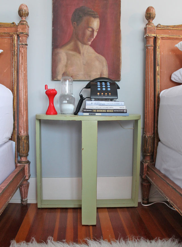 030514-bedside-table