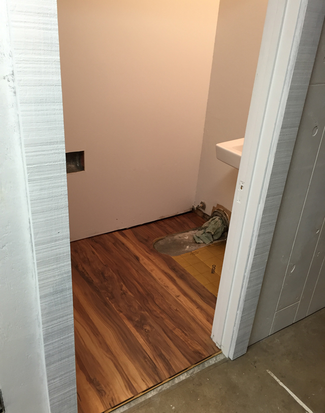 080716-bathroom09